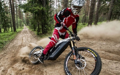 Neematic FR/1 E-bike: ’s werelds snelste elektrische fiets!