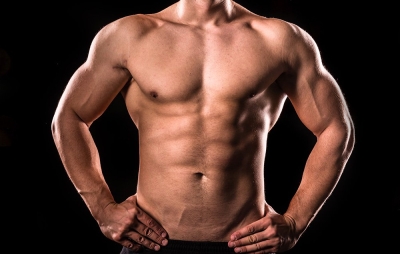 Deze mini-workout is perfect voor je abs, schouders, rug én armen