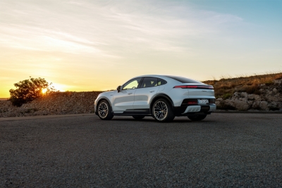Porsche maakt de Cayenne Coupé elektrisch met 1.156 pk