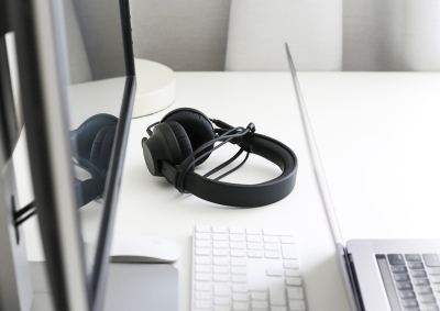 AirPods uit, kabel terug in je oor