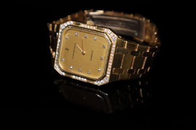 Je volgende dure horloge is geen goud meer