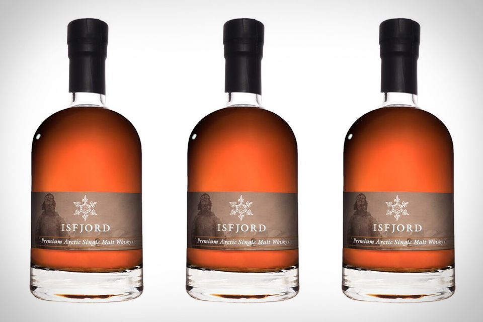 Isfjord Arctic Malt Whisky met water uit 180.000 jaar oude fjorden