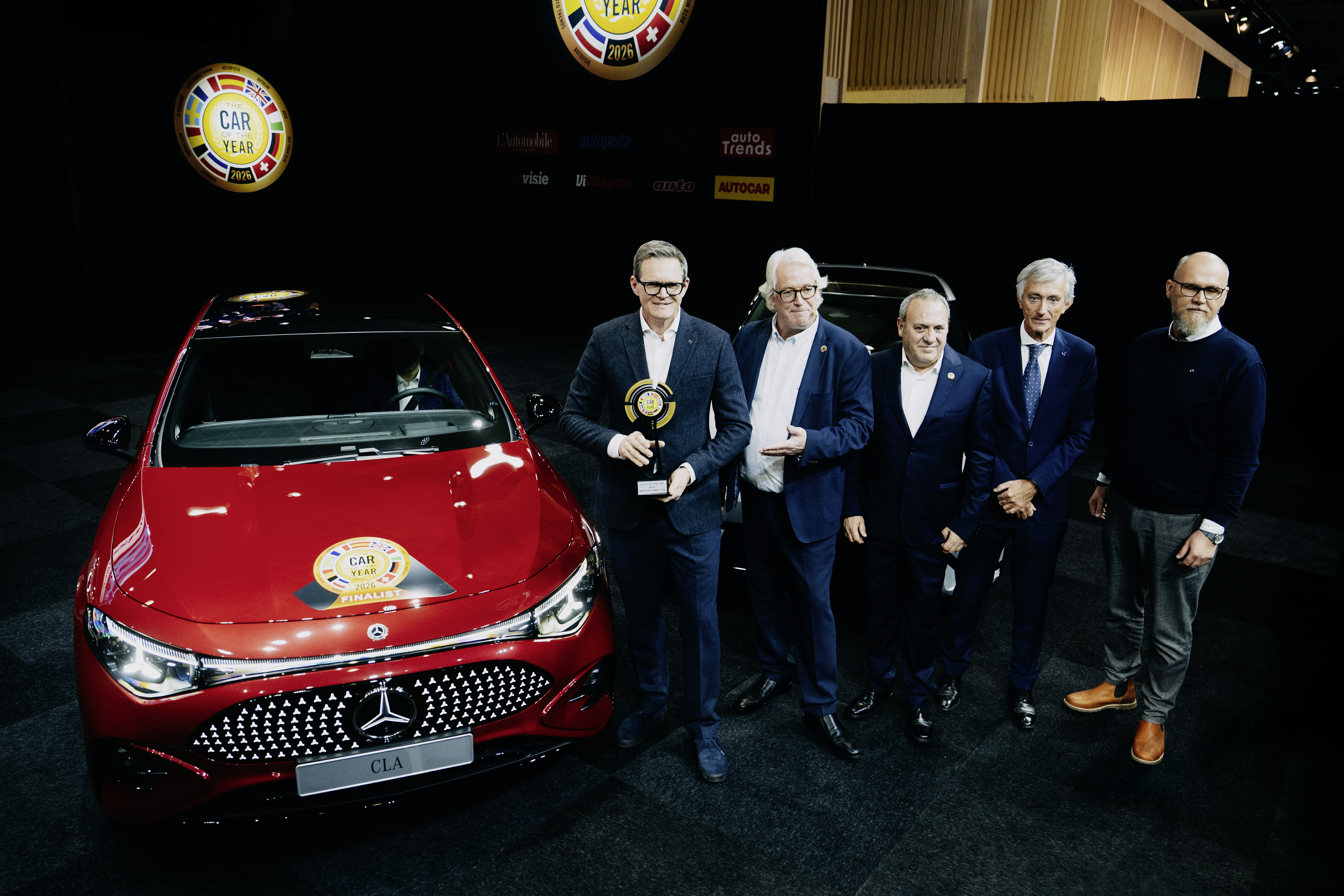 Mercedes wint voor het eerst in 51 jaar de Auto van het Jaar